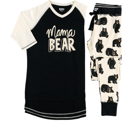 NWT Black and cream “Mama Bear” Graphic Tee Size Small - Picture 3 of 4